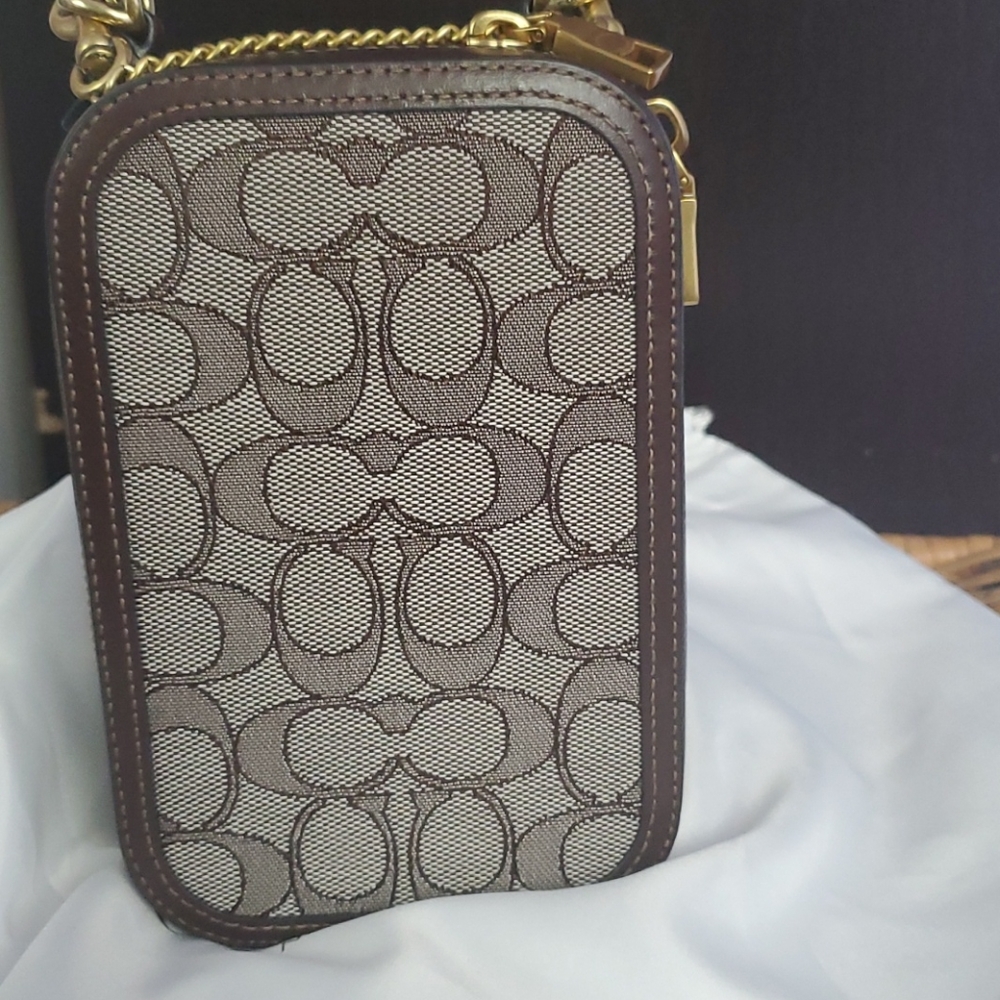 Coach alie camera bag in signature jaguard